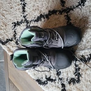 Itasca winter boots Size 9